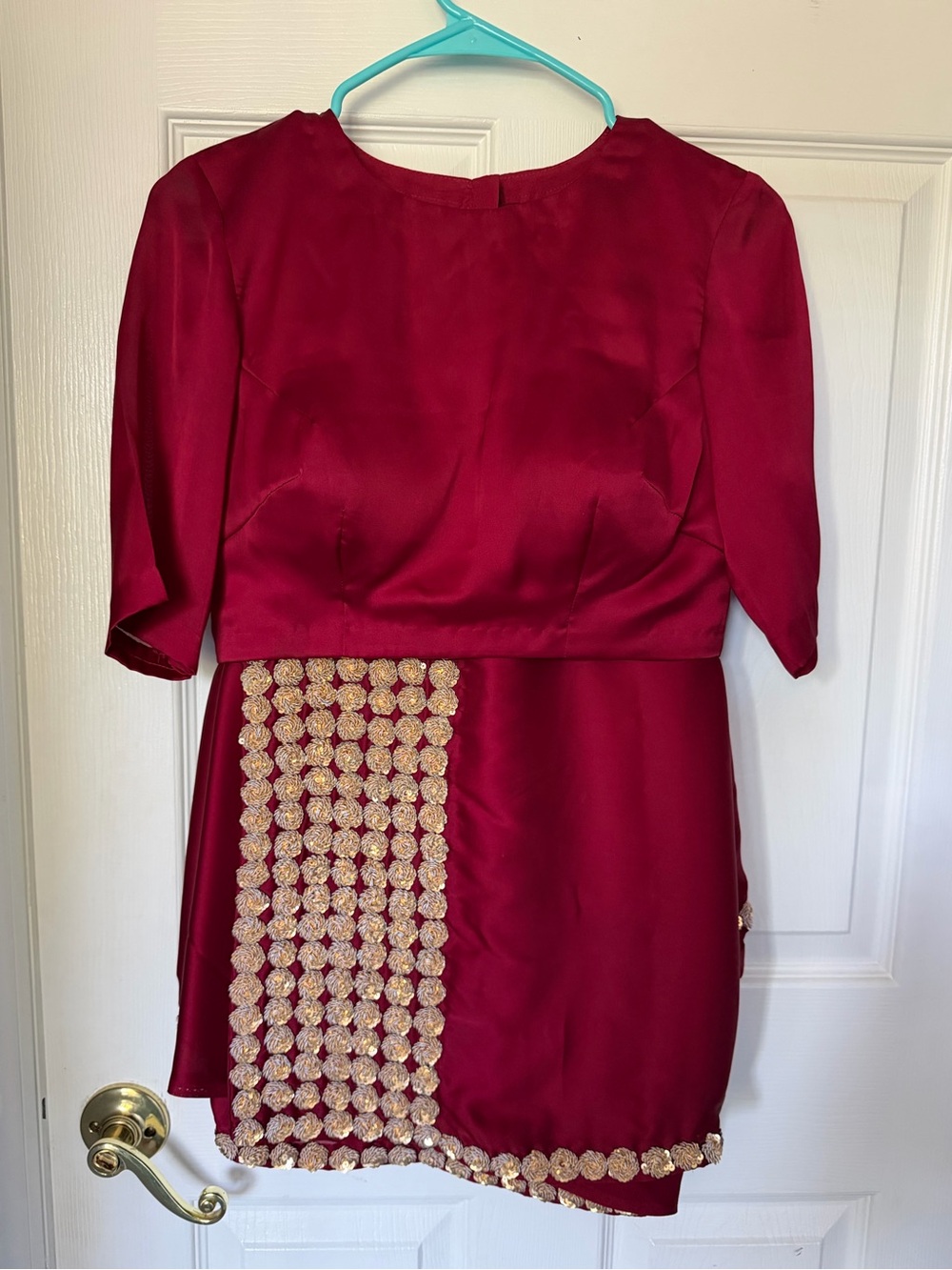 Hand Embroidered Maroon pure silk saree set